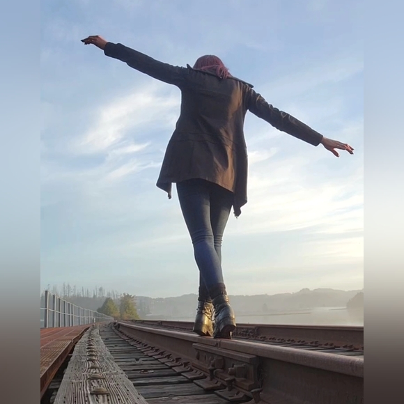 Meet your Posher, Cadence - Picture 16 of 16